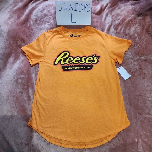 Juniors L Reese's Peanut Butter Cups Candy Logo Orange Graphic Tee NWT - Picture 1 of 4
